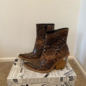 Jeffrey Campbell Walton Boots